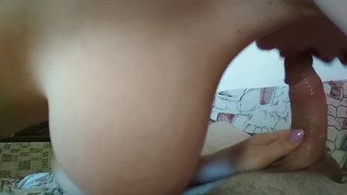 Молодчик накончал девахе на сочные дойки, перед этим вовсю отымев во всех позах