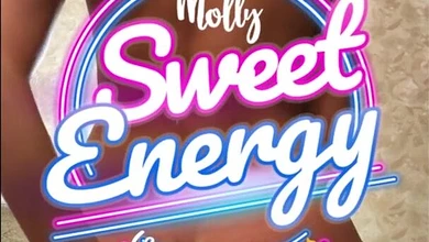 Пробуем с подружкой снять домашку для продажи на хаб. Достойная попка вертится на члене без резинки.