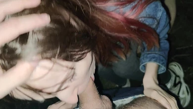 Тёлка была такая пьяненькая, что отсосала хитрому незнакомому парню